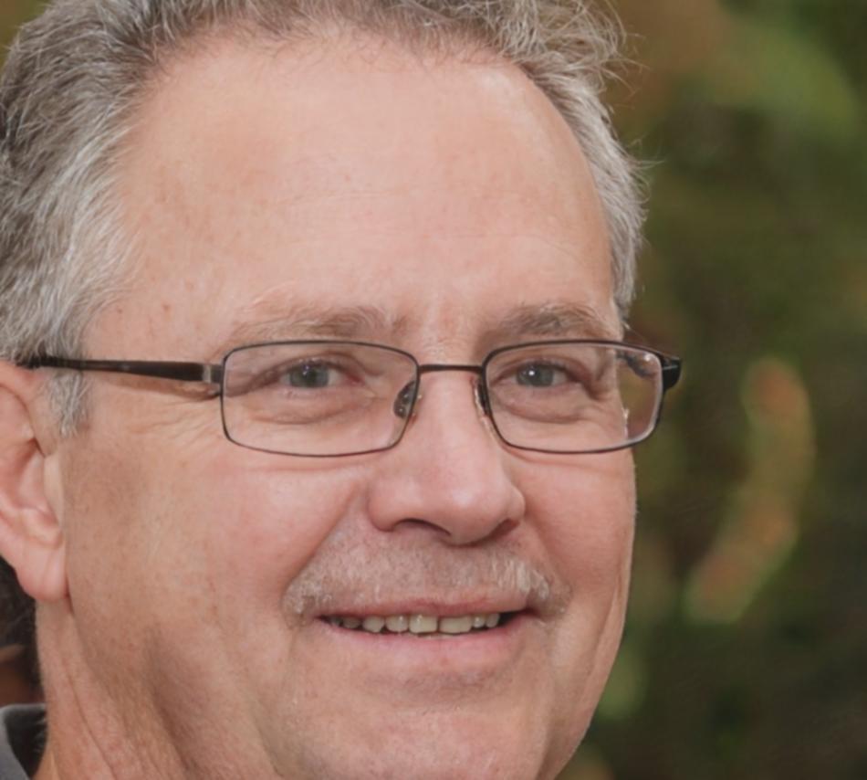 プログラム監修者の佐々木健太郎